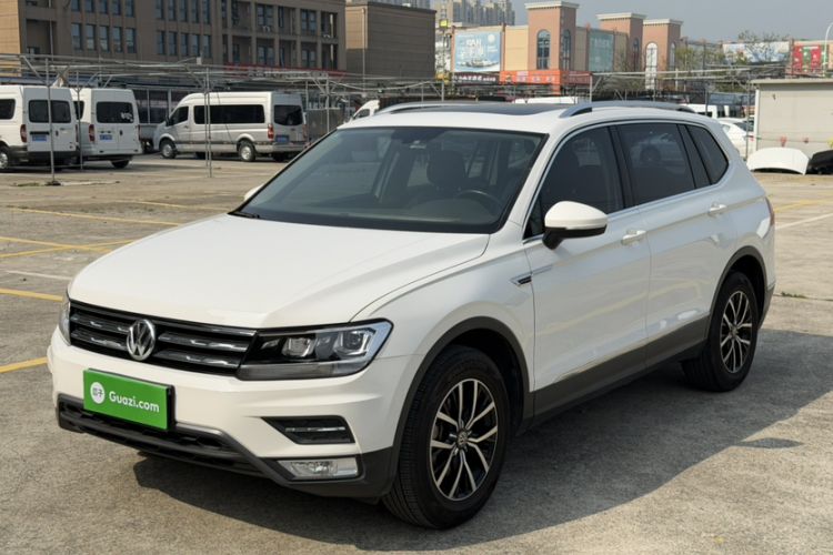 Used Volkswagen Tiguan L 2017 330TSI Automatic Two-Wheel Drive Luxury Edition Exterior 9