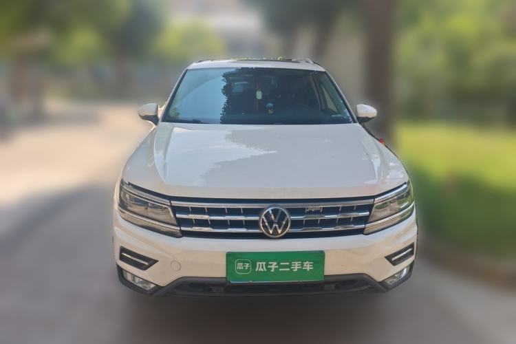 Used Volkswagen Tiguan L 2017 380TSI Automatic All-Wheel-Drive Luxury Edition Front