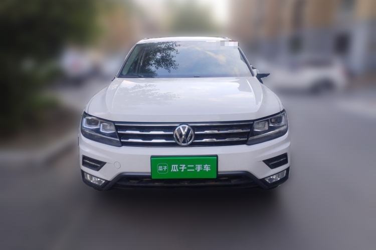 Used Volkswagen Tiguan L 2017 330TSI Automatic Two-Wheel Drive Luxury Edition Front