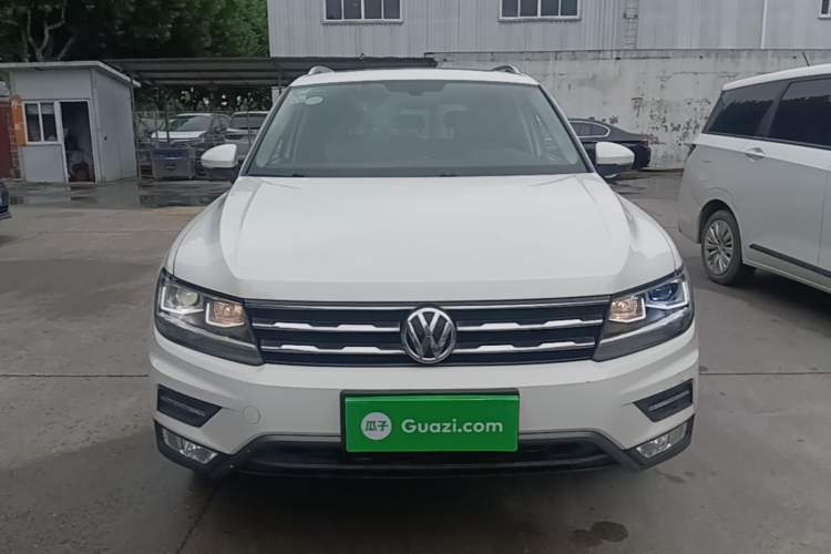 Used Volkswagen Tiguan L 2017 330TSI Automatic Two-Wheel Drive Luxury Edition Front