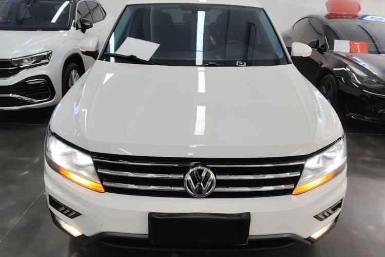 Used Volkswagen Tiguan L 2017 330TSI Automatic Two-Wheel Drive Luxury Edition Front