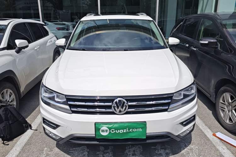 Used Volkswagen Tiguan L 2017 330TSI Automatic Two-Wheel Drive Luxury Edition Front