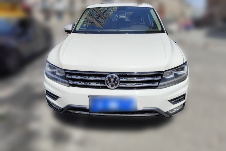 Used Volkswagen Tiguan L 2017 330TSI Automatic Two-Wheel Drive Luxury Edition Front