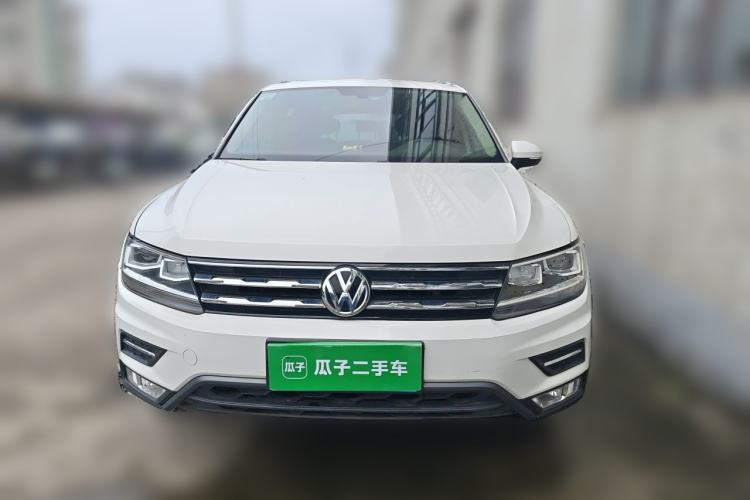 Used Volkswagen Tiguan L 2017 330TSI Automatic Two-Wheel Drive Luxury Edition Front