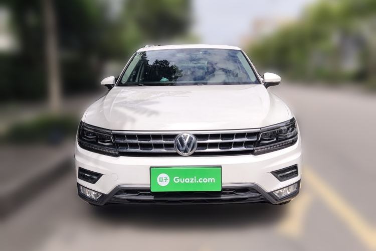 Used Volkswagen Tiguan L 2017 380TSI Automatic All-Wheel-Drive Luxury Edition Front