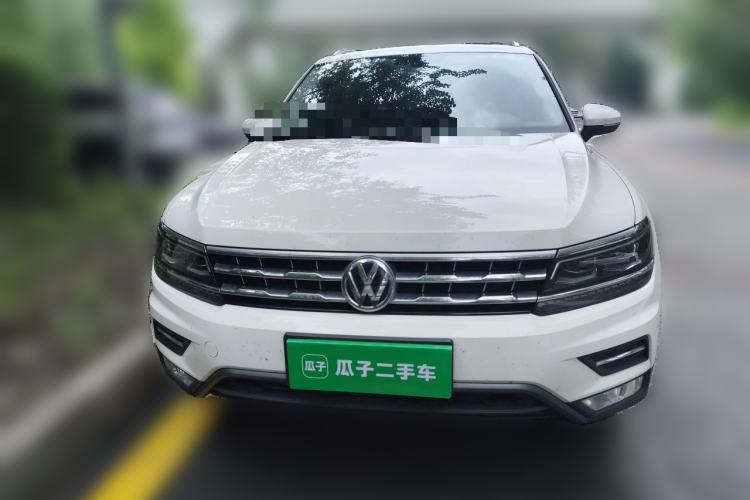 Used Volkswagen Tiguan L 2017 380TSI Automatic All-Wheel-Drive Luxury Edition Front