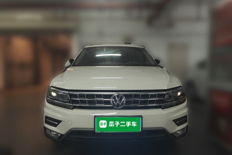 Used Volkswagen Tiguan L 2017 380TSI Automatic All-Wheel-Drive Luxury Edition Front