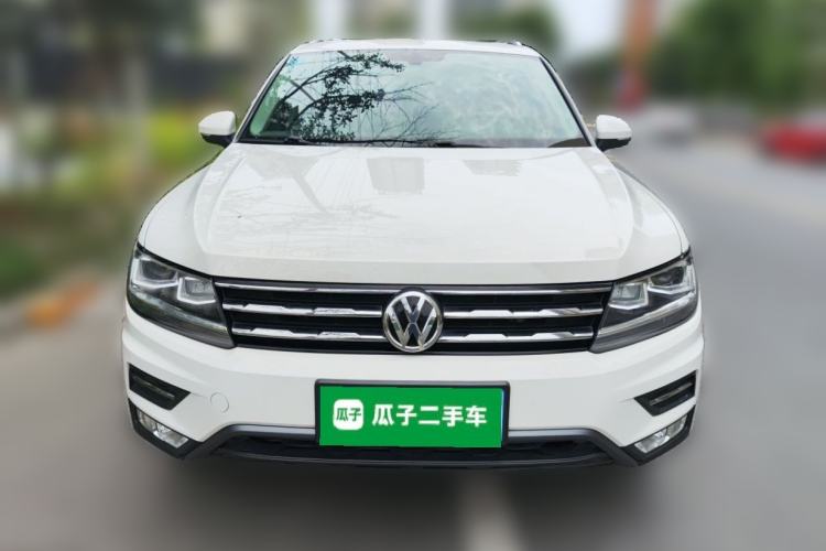 Used Volkswagen Tiguan L 2017 330TSI Automatic Two-Wheel Drive Luxury Edition Front