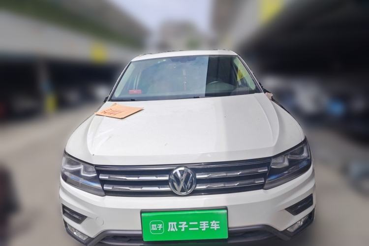 Used Volkswagen Tiguan L 2017 330TSI Automatic Two-Wheel Drive Luxury Edition Front