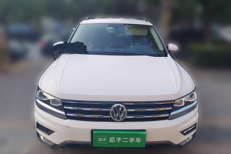 Used Volkswagen Tiguan L 2017 330TSI Automatic Two-Wheel Drive Luxury Edition Front