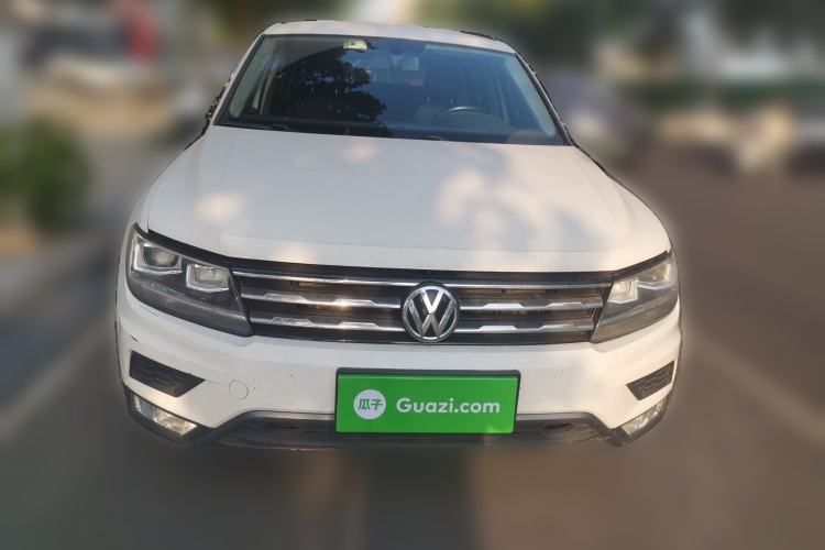 Used Volkswagen Tiguan L 2017 330TSI Automatic Two-Wheel Drive Luxury Edition Front