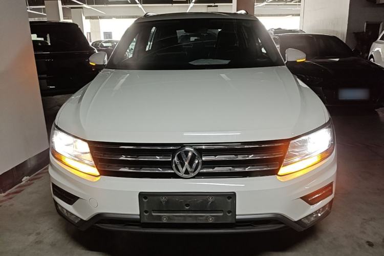 Used Volkswagen Tiguan L 2017 330TSI Automatic Two-Wheel Drive Luxury Edition Front