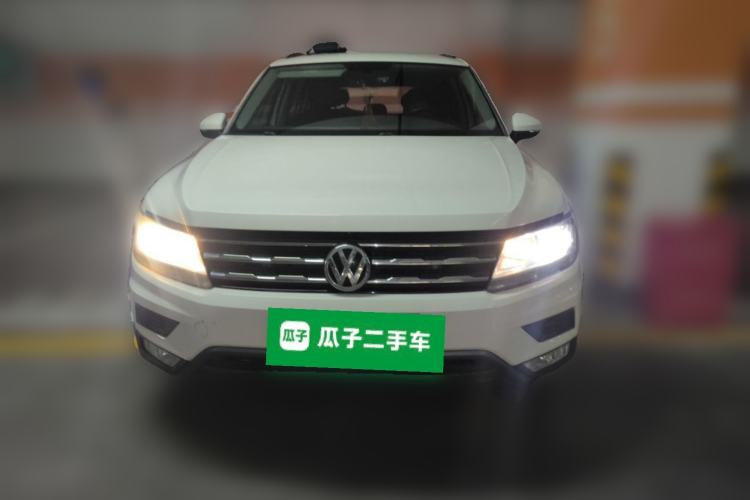 Used Volkswagen Tiguan L 2017 330TSI Automatic Two-Wheel Drive Luxury Edition Front