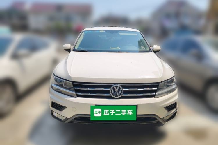 Used Volkswagen Tiguan L 2017 330TSI Automatic Two-Wheel Drive Luxury Edition Front