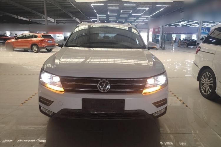 Used Volkswagen Tiguan L 2017 330TSI Automatic Two-Wheel Drive Luxury Edition Front