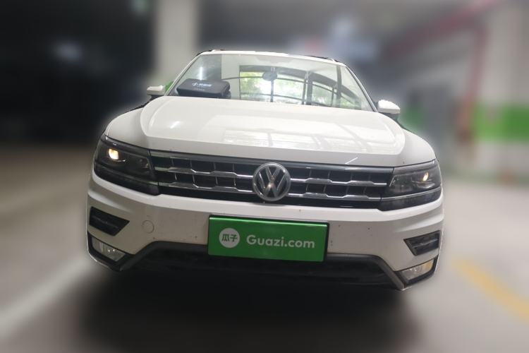 Used Volkswagen Tiguan L 2017 380TSI Automatic All-Wheel-Drive Luxury Edition Front