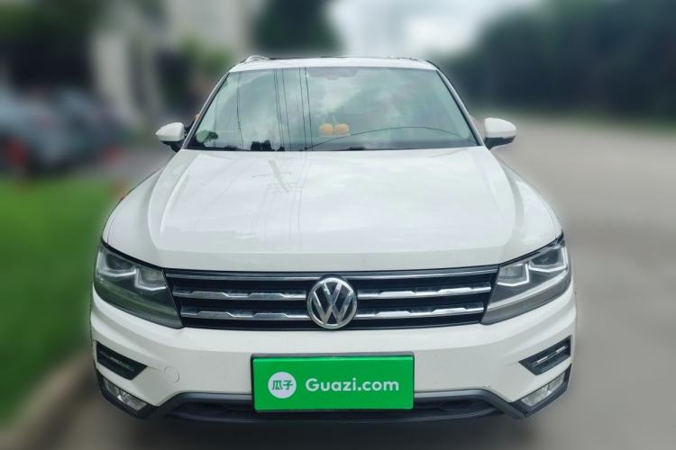 Used Volkswagen Tiguan L 2017 330TSI Automatic Two-Wheel Drive Luxury Edition Front