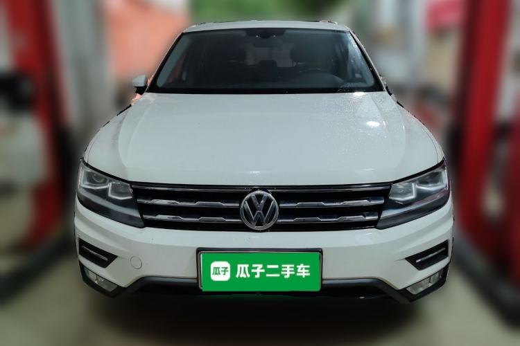 Used Volkswagen Tiguan L 2017 330TSI Automatic Two-Wheel Drive Luxury Edition Front