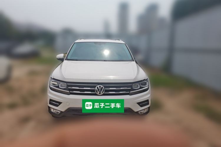 Used Volkswagen Tiguan L 2017 330TSI Automatic Two-Wheel Drive Luxury Edition Front