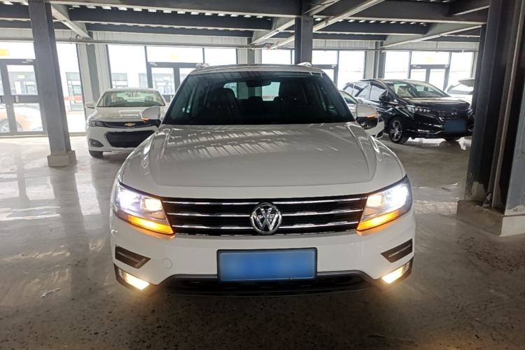 Used Volkswagen Tiguan L 2017 330TSI Automatic Two-Wheel Drive Luxury Edition Front