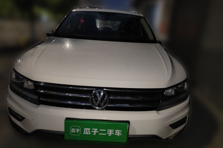 Used Volkswagen Tiguan L 2017 330TSI Automatic Two-Wheel Drive Luxury Edition Front