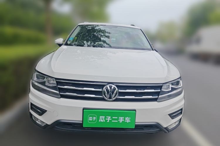Used Volkswagen Tiguan L 2017 330TSI Automatic Two-Wheel Drive Luxury Edition Front