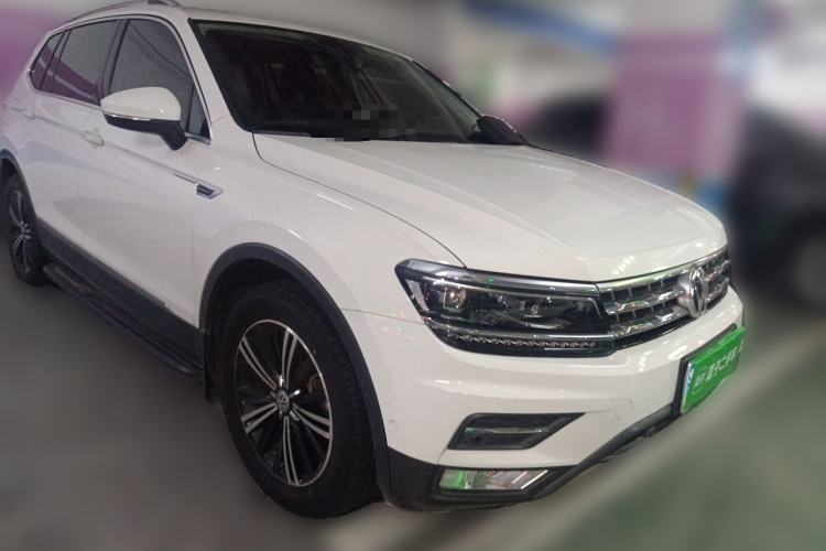 Used Volkswagen Tiguan L 2017 330TSI Automatic Two-Wheel Drive Flagship Edition Front Right 45 Deg