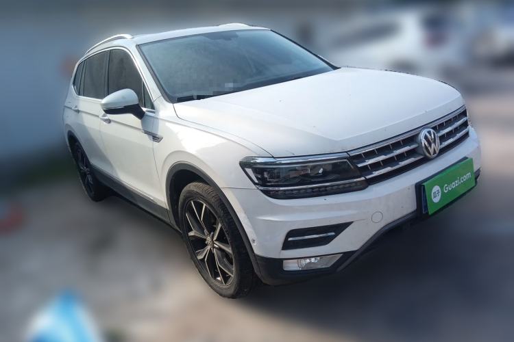 Used Volkswagen Tiguan L 2017 330TSI Automatic Two-Wheel Drive Flagship Edition Front Right 45 Deg