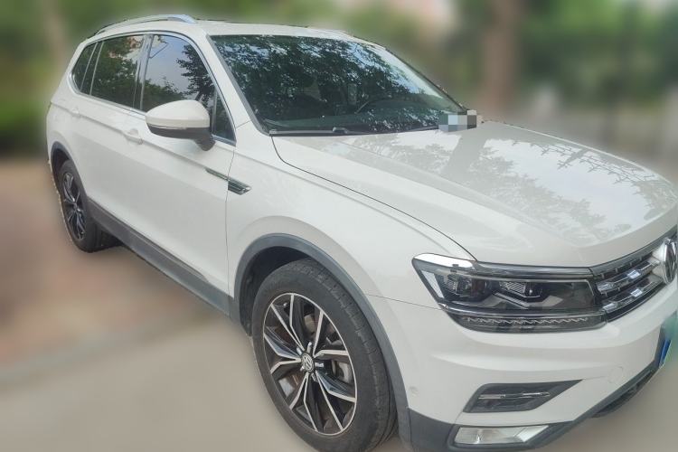 Used Volkswagen Tiguan L 2017 330TSI Automatic Two-Wheel Drive Flagship Edition Front Right 45 Deg