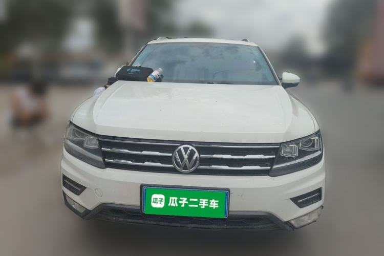 Used Volkswagen Tiguan L 2017 330TSI Automatic Two-Wheel Drive Luxury Edition Front