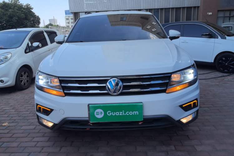 Used Volkswagen Tiguan L 2017 330TSI Automatic Two-Wheel Drive Luxury Edition Front