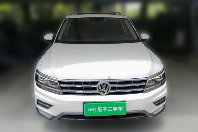 Used Volkswagen Tiguan L 2017 380TSI Automatic All-Wheel-Drive Luxury Edition Front