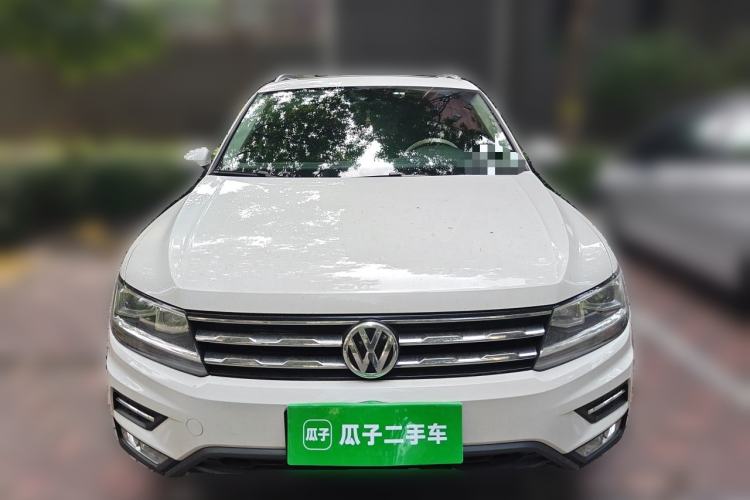 Used Volkswagen Tiguan L 2017 330TSI Automatic Two-Wheel Drive Luxury Edition Front