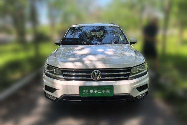 Used Volkswagen Tiguan L 2017 330TSI Automatic Two-Wheel Drive Luxury Edition Front