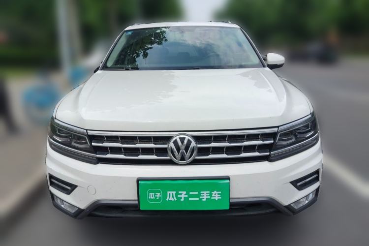 Used Volkswagen Tiguan L 2017 380TSI Automatic All-Wheel-Drive Luxury Edition Front