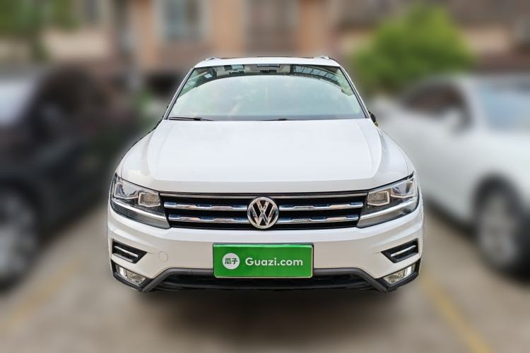 Used Volkswagen Tiguan L 2017 330TSI Automatic Two-Wheel Drive Luxury Edition Front