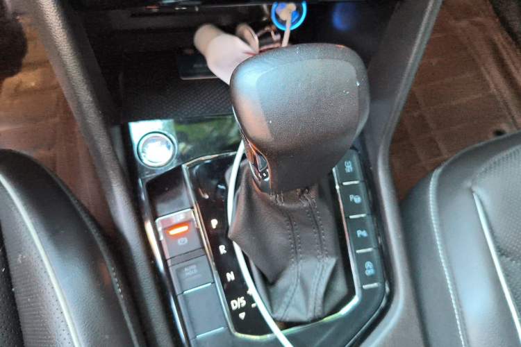 Used Volkswagen Tiguan L 2017 330TSI Automatic Two-Wheel Drive Flagship Edition Gear Lever