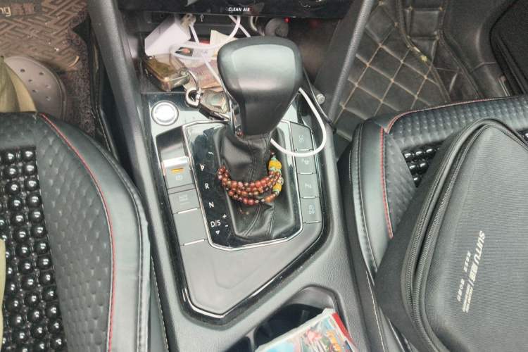 Used Volkswagen Tiguan L 2017 330TSI Automatic Two-Wheel Drive Flagship Edition Gear Lever