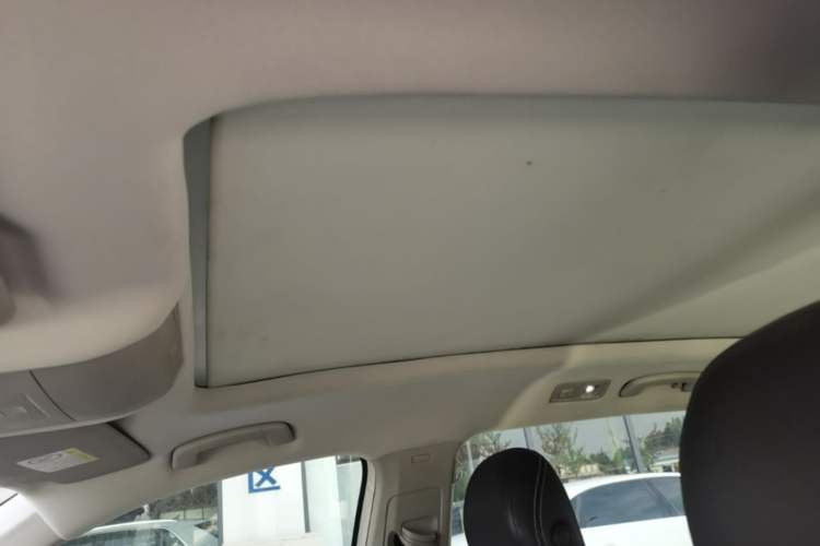 Used Volkswagen Tiguan L 2017 330TSI Automatic Two-Wheel Drive Luxury Edition Headliner
