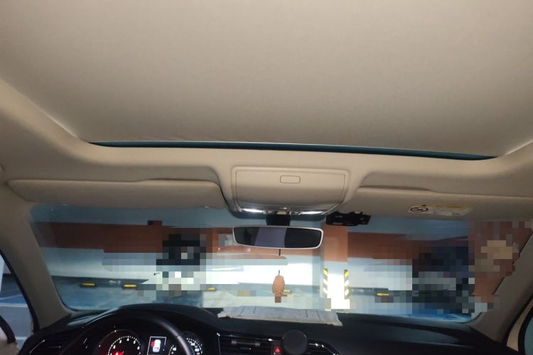 Used Volkswagen Tiguan L 2017 330TSI Automatic Two-Wheel Drive Luxury Edition Headliner