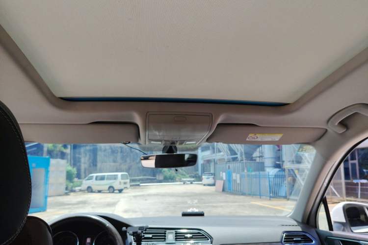 Used Volkswagen Tiguan L 2017 330TSI Automatic Two-Wheel Drive Flagship Edition Headliner