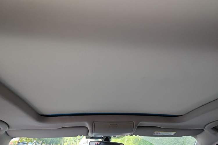 Used Volkswagen Tiguan L 2017 330TSI Automatic Two-Wheel Drive Luxury Edition Headliner