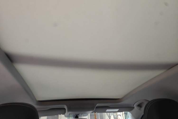 Used Volkswagen Tiguan L 2017 330TSI Automatic Two-Wheel Drive Flagship Edition Headliner