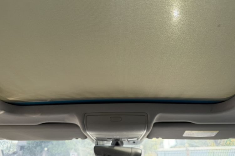 Used Volkswagen Tiguan L 2017 330TSI Automatic Two-Wheel Drive Luxury Edition Headliner