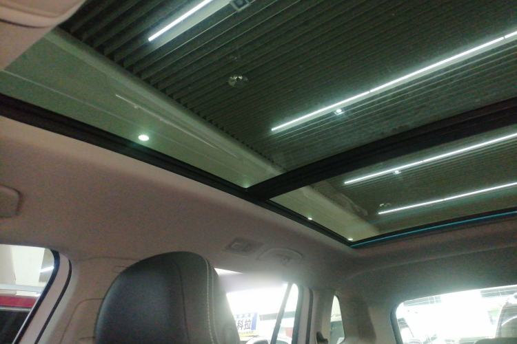 Used Volkswagen Tiguan L 2017 330TSI Automatic Two-Wheel Drive Luxury Edition Headliner