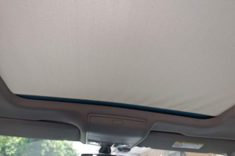 Used Volkswagen Tiguan L 2017 380TSI Automatic All-Wheel-Drive Luxury Edition Headliner