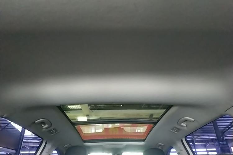 Used Volkswagen Tiguan L 2017 330TSI Automatic Two-Wheel Drive Luxury Edition Headliner