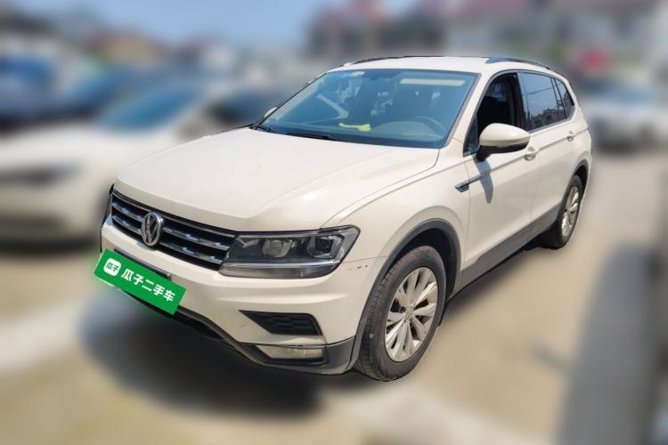 Used Volkswagen Tiguan L 2017 330TSI Automatic Two-Wheel Drive Luxury Edition Guazi used car, China used car export, Used car for sale, Used  cars, Cheapest cars for sale