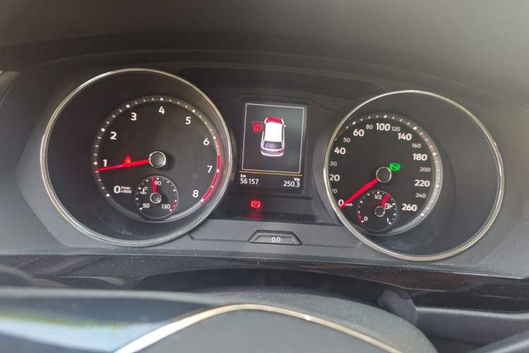 Used Volkswagen Tiguan L 2017 380TSI Automatic All-Wheel-Drive Luxury Edition Instrument Cluster
