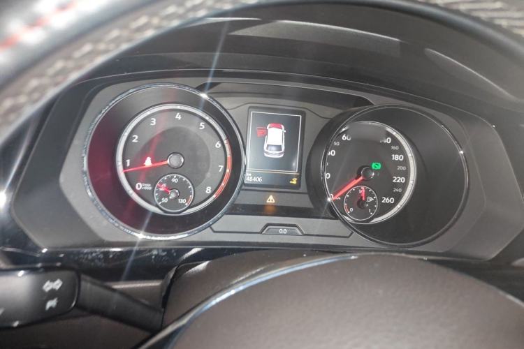 Used Volkswagen Tiguan L 2017 330TSI Automatic Two-Wheel Drive Comfort Edition Instrument Cluster